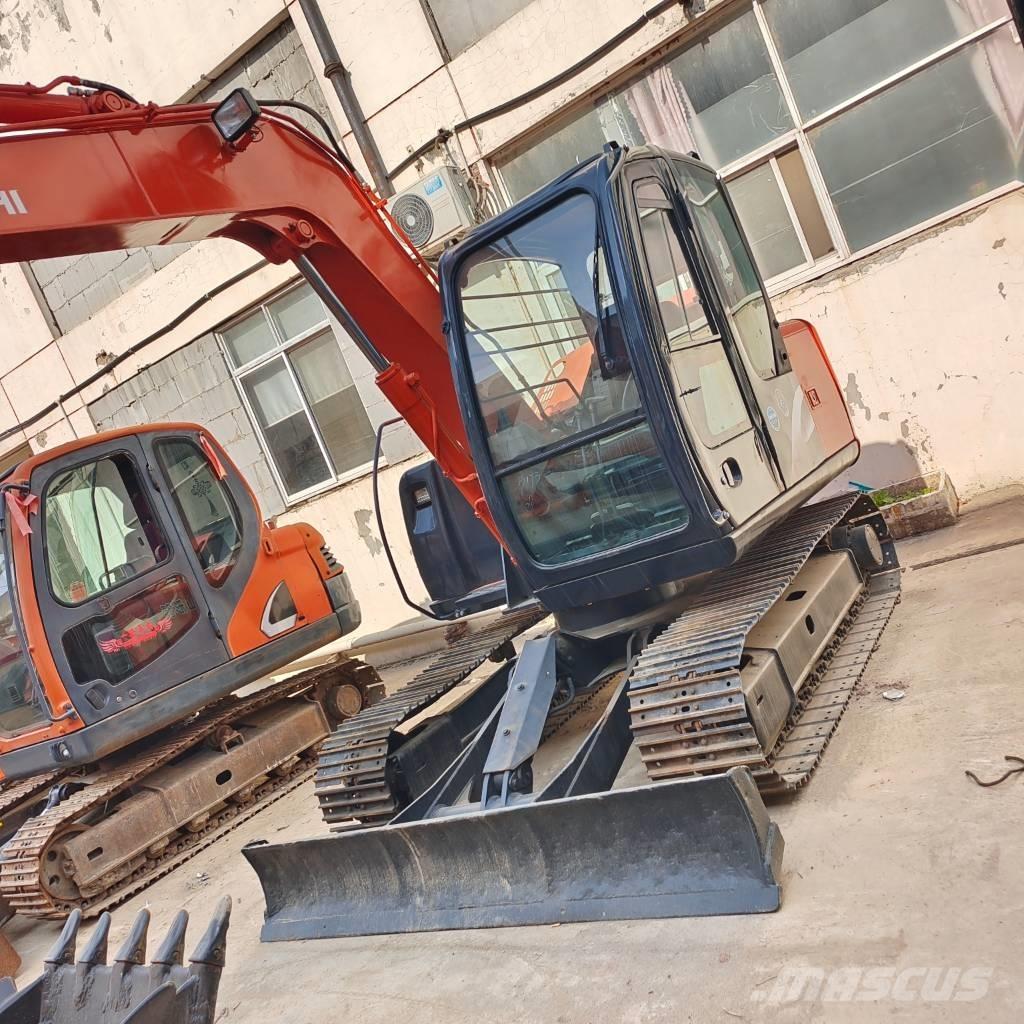 Hitachi ZX 70 Vidutinės galios ekskavatoriai 7-12 t