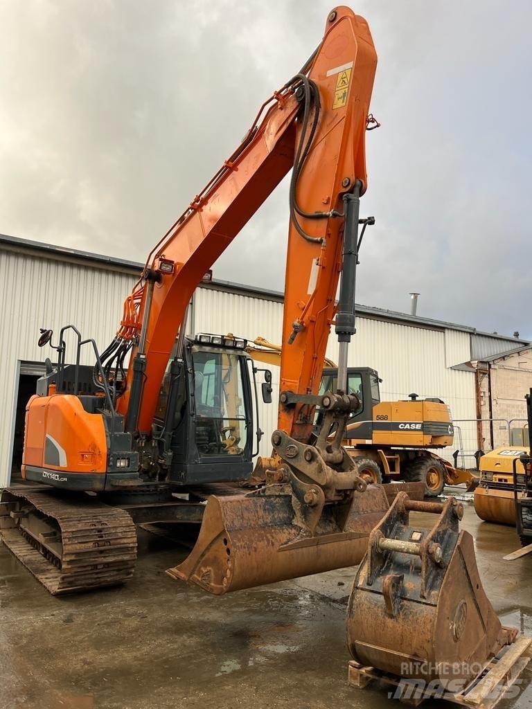 Doosan DX140 LCR Vikšriniai ekskavatoriai