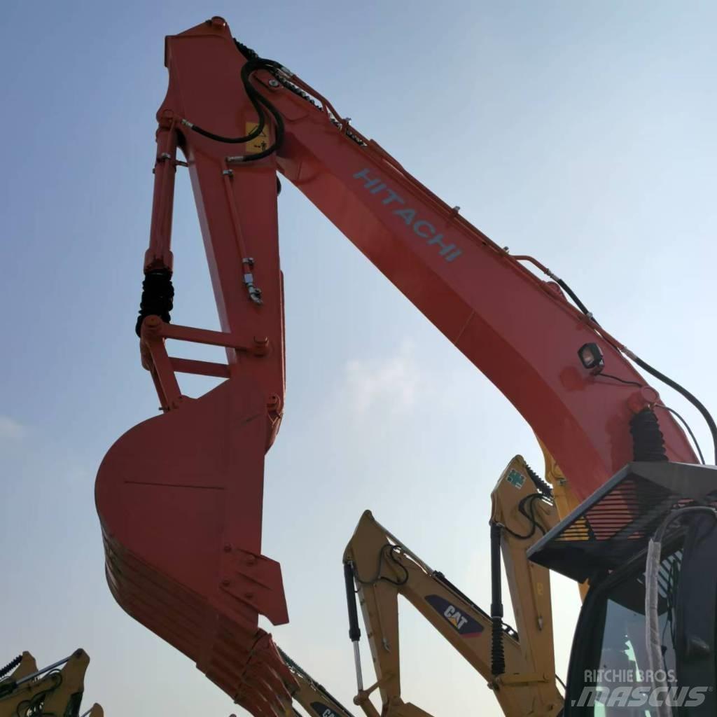 Hitachi ZX 200-3 G Vikšriniai ekskavatoriai
