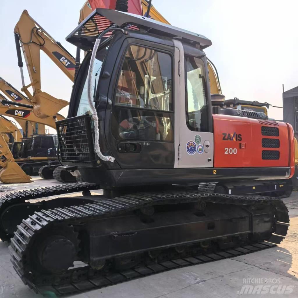 Hitachi ZX 200-3 G Vikšriniai ekskavatoriai