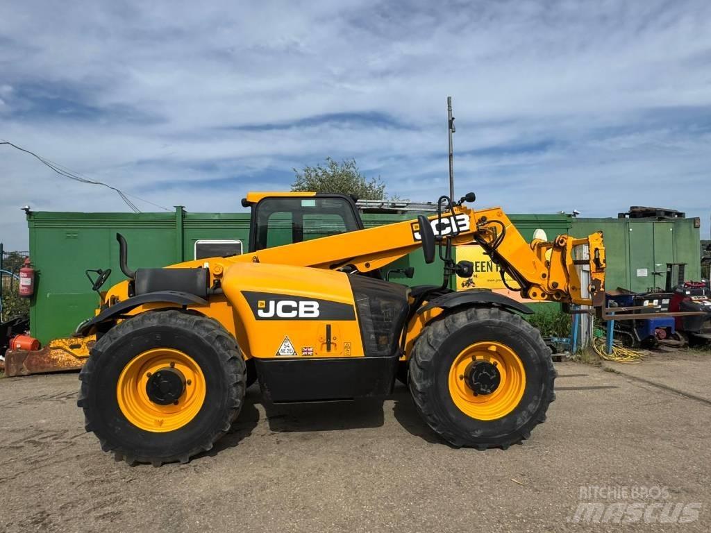 JCB 526-56 Agri Teleskopiniai krautuvai žemės ūkiui