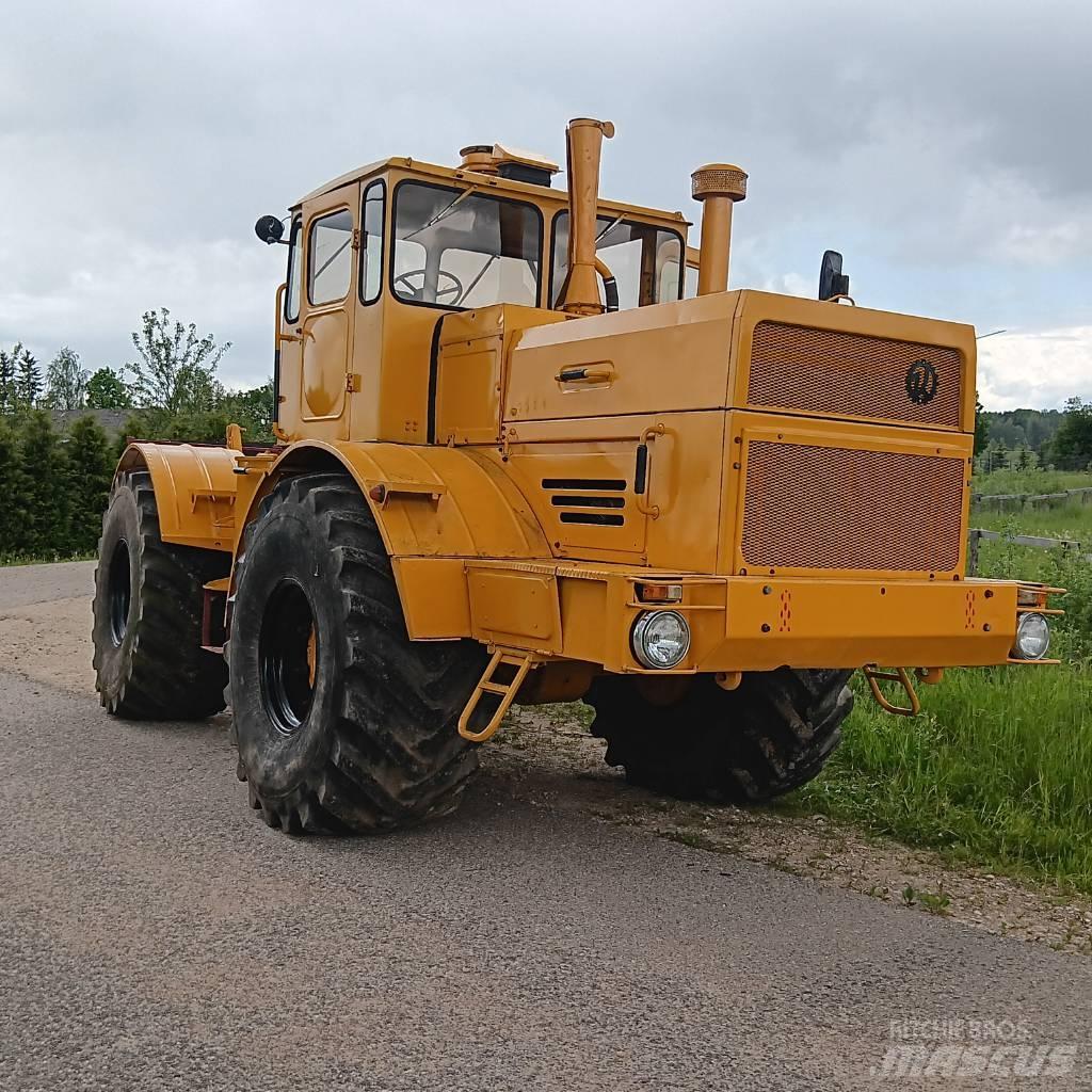 Kirovets K 701 Traktoriai
