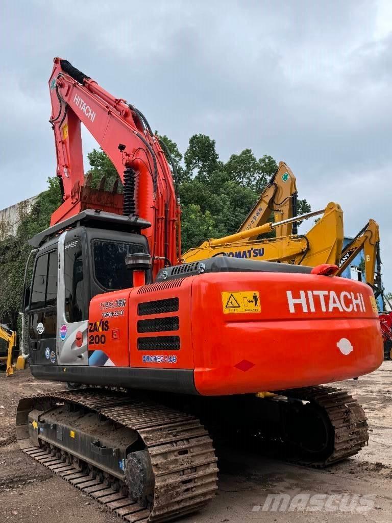 Hitachi ZX 200 Vikšriniai ekskavatoriai