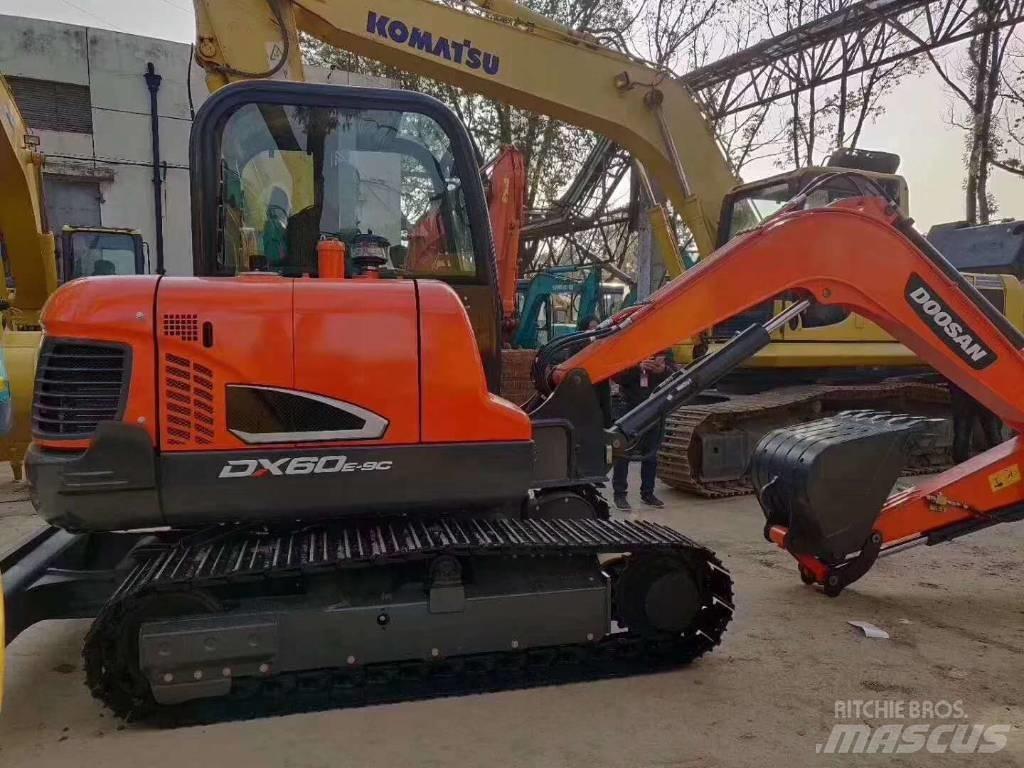 Doosan DX 60-9C Vikšriniai ekskavatoriai