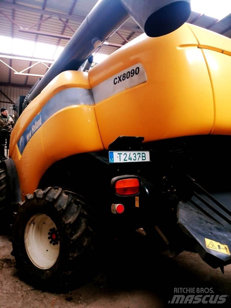 New Holland CX 8090 Derliaus nuėmimo kombainai