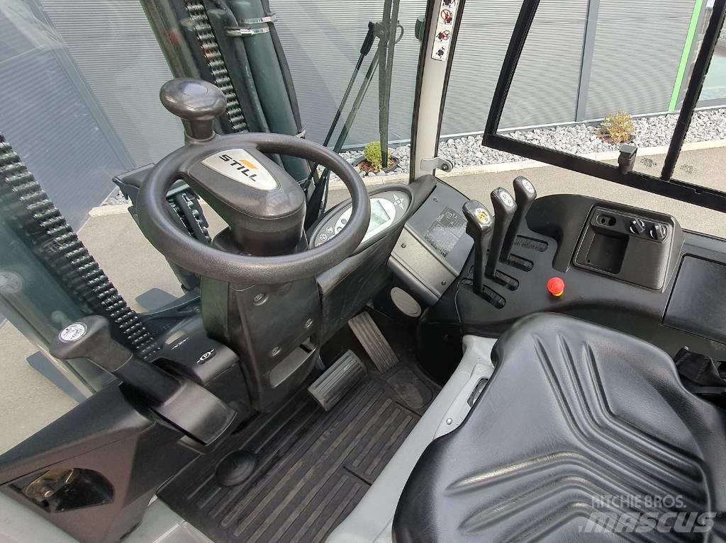 Still RX 60-30 Elektriniai šakiniai krautuvai