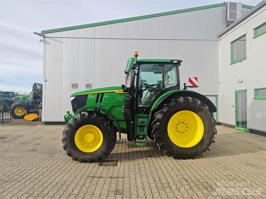 John Deere 6R 250 Traktoriai