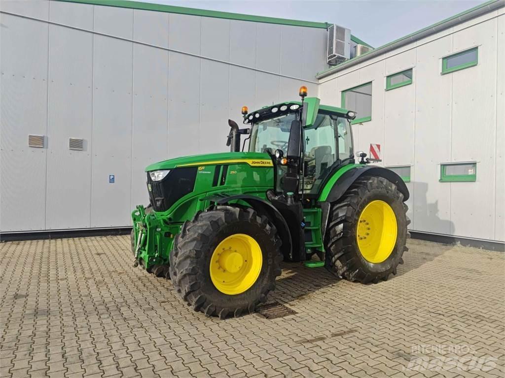 John Deere 6R 250 Traktoriai