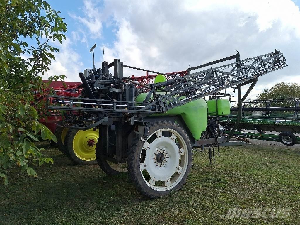 Tecnoma GT 30 Prikabinami purkštuvai