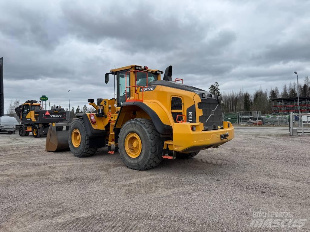 Volvo L 180 H Naudoti ratiniai krautuvai