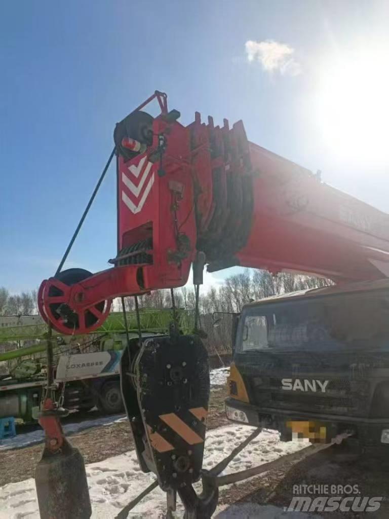Sany STC 900 Visureigiai kranai
