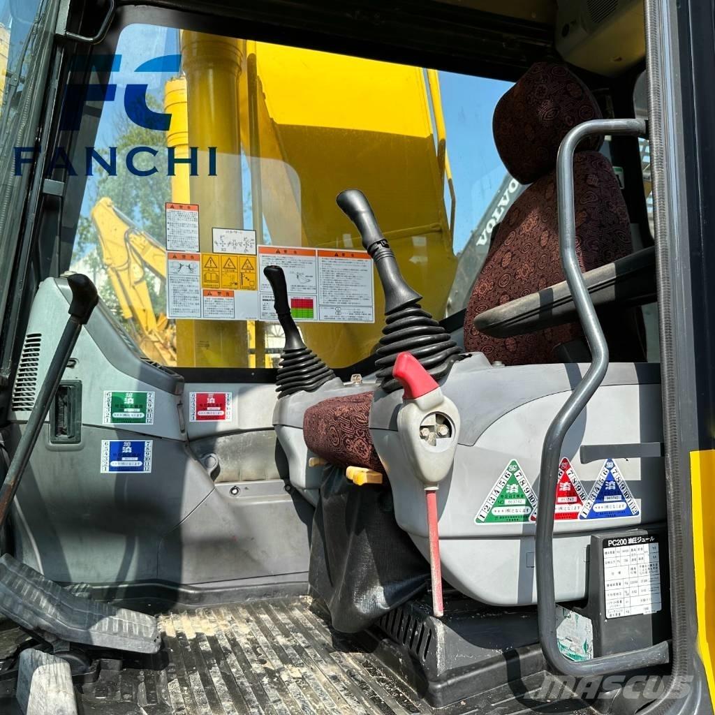 Komatsu PC 200-8 Vikšriniai ekskavatoriai