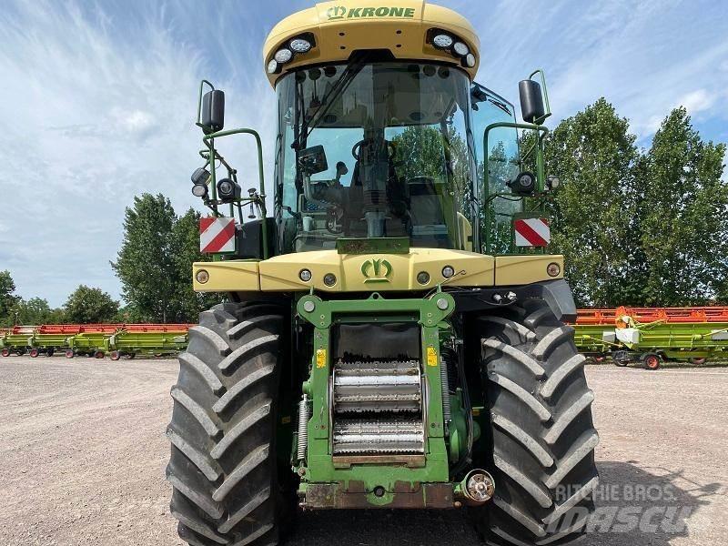 Krone BIG X 630 Pašarų ruošimo technika