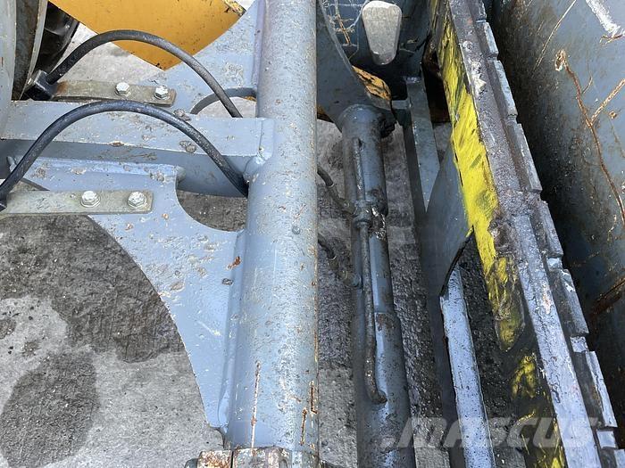 Liebherr L506C Naudoti ratiniai krautuvai