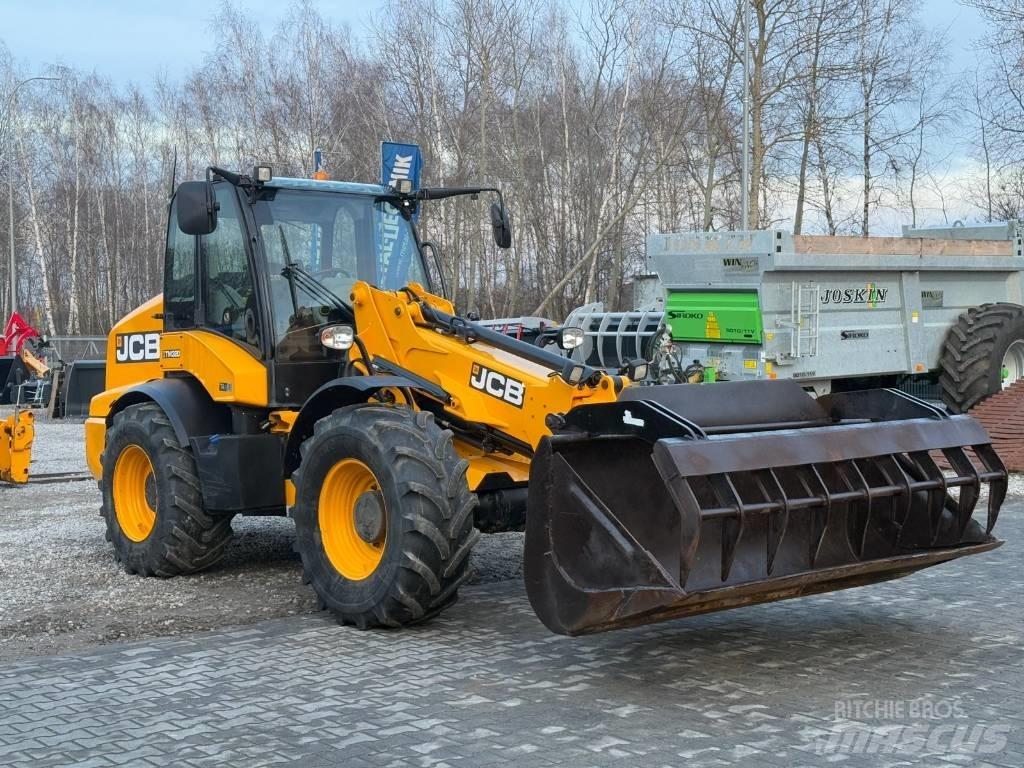 JCB TM 320 Teleskopiniai krautuvai žemės ūkiui