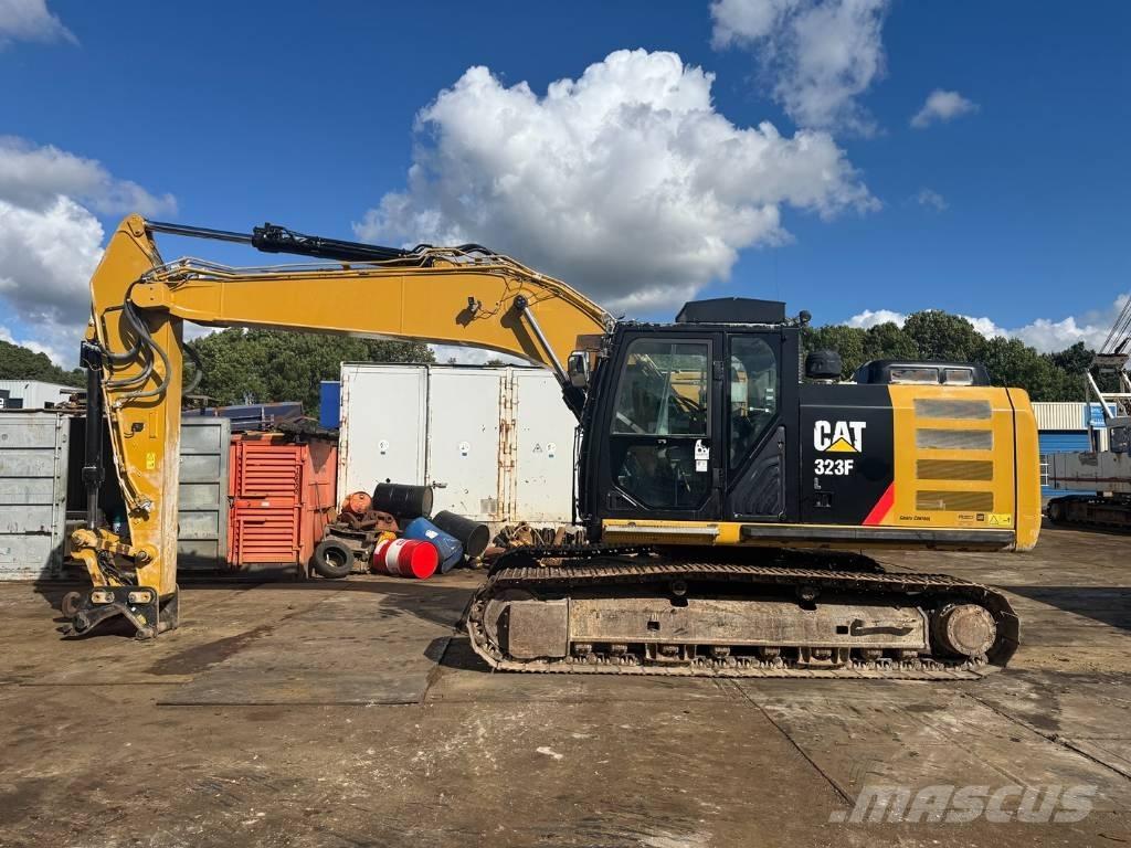 CAT 323 F L Vikšriniai ekskavatoriai