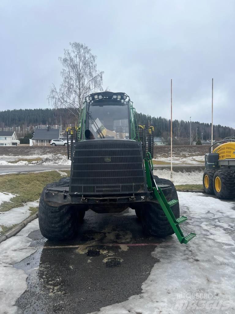 John Deere 1210 E Naudoti miškovežiai (Forvarderiai)