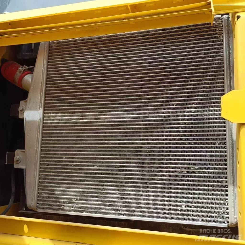 Komatsu PC 450 Vikšriniai ekskavatoriai