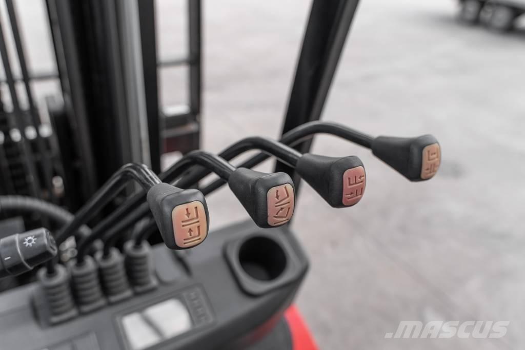 Manitou MI 30 D Dyzeliniai krautuvai