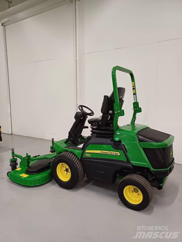 John Deere 1580 Sodo traktoriukai-vejapjovės