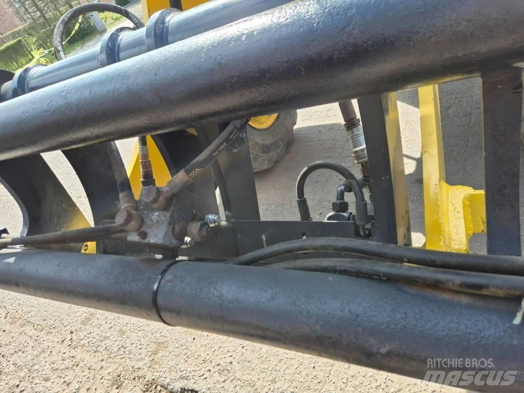 Komatsu WA100M-7 Naudoti ratiniai krautuvai