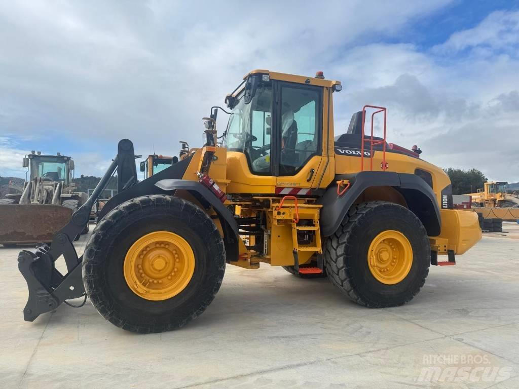 Volvo L 110 H Naudoti ratiniai krautuvai