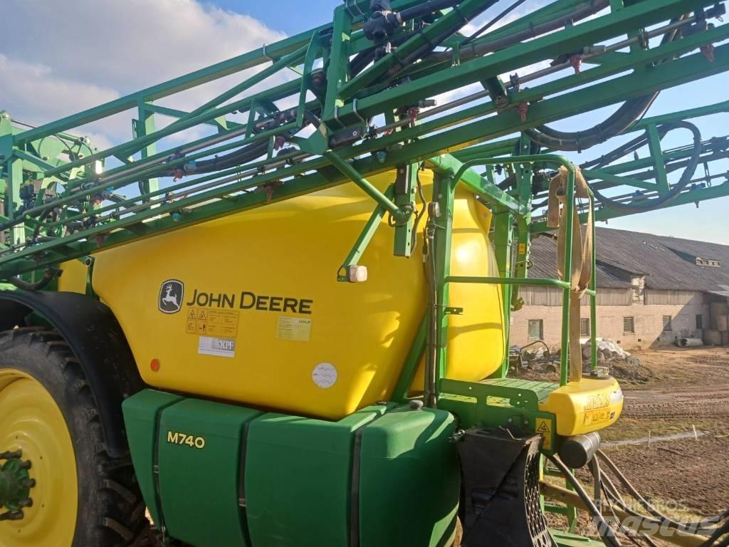 John Deere 740 Prikabinami purkštuvai