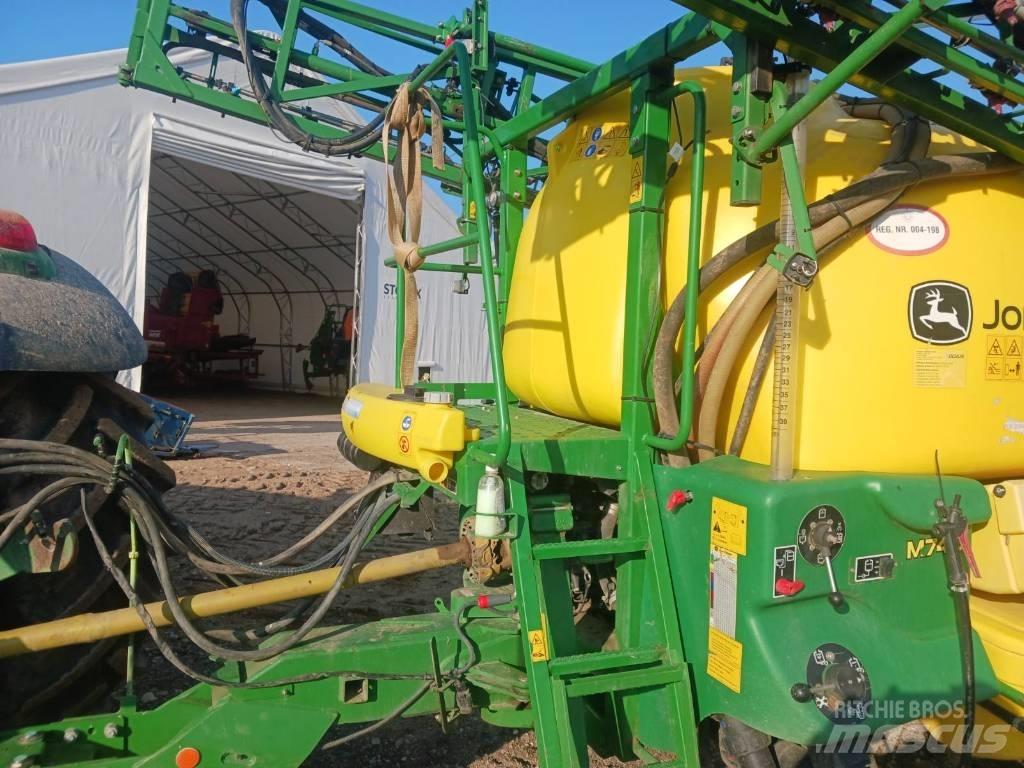 John Deere 740 Prikabinami purkštuvai