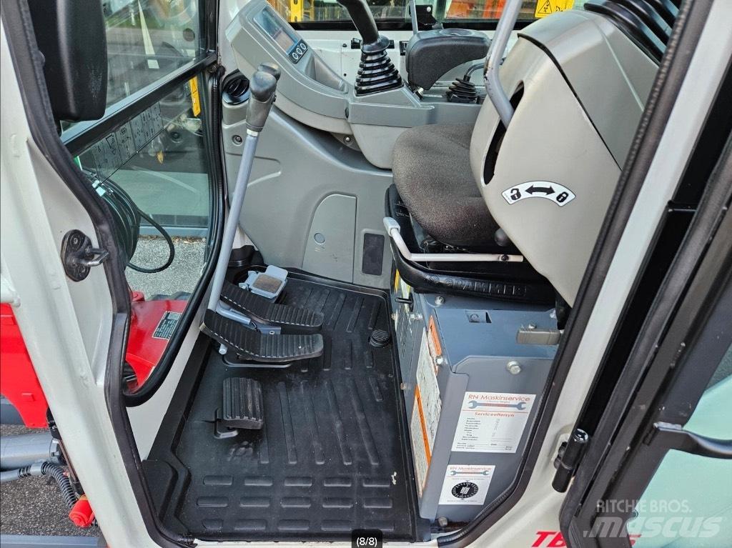 Takeuchi TB 225 Mini ekskavatoriai < 7 t