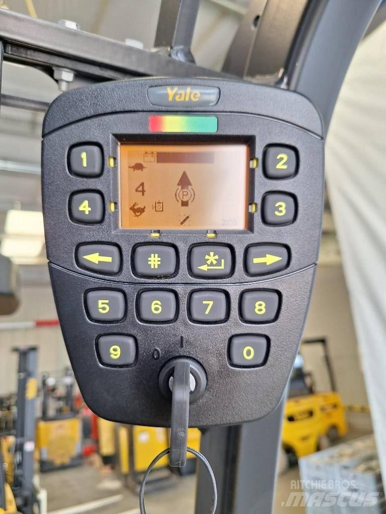 Yale ERP 30 VL Elektriniai šakiniai krautuvai