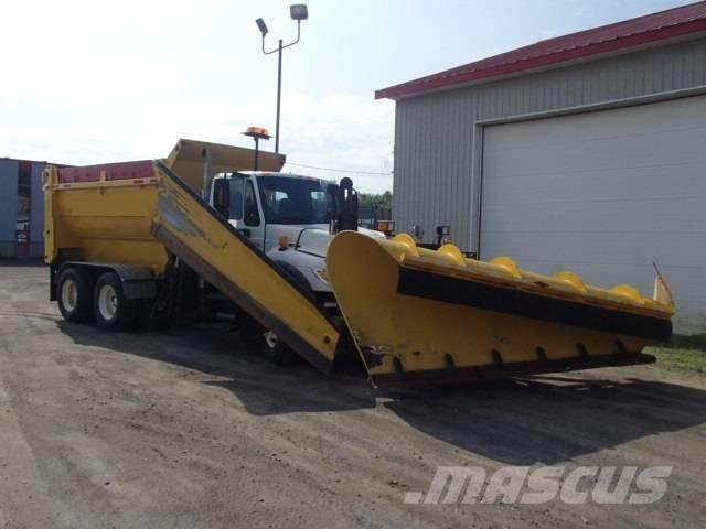 International 7400 Sniego peiliai ir valytuvai