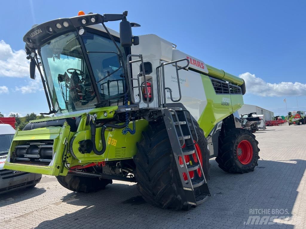 CLAAS Lexion 8700 Derliaus nuėmimo kombainai