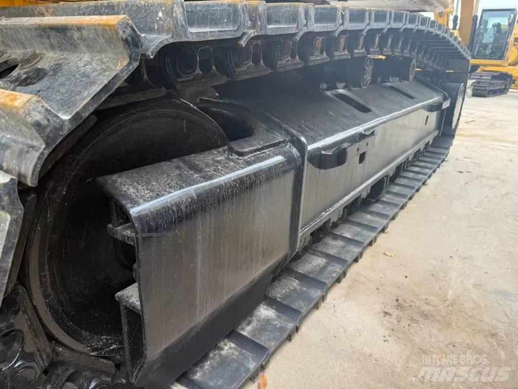 CAT 336 GC Vikšriniai ekskavatoriai