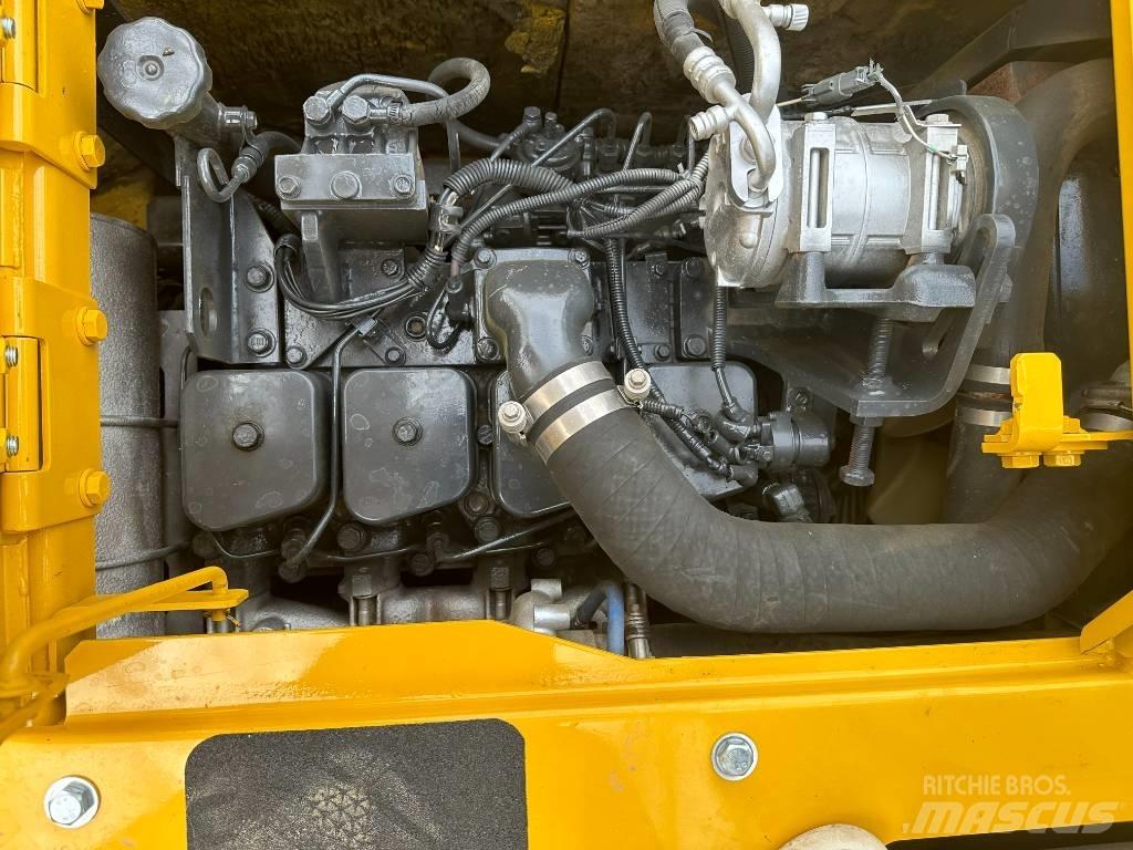 Komatsu PC 128 Vikšriniai ekskavatoriai