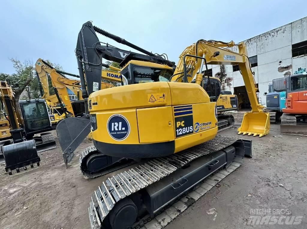 Komatsu PC 128 Vikšriniai ekskavatoriai