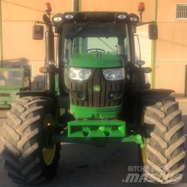 John Deere 6115 R Traktoriai