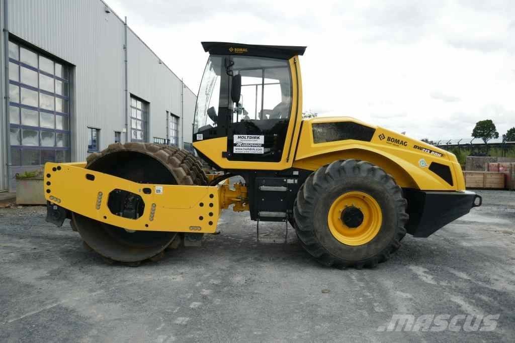 Bomag BW 213 PDH-5 Gruntiniai volai
