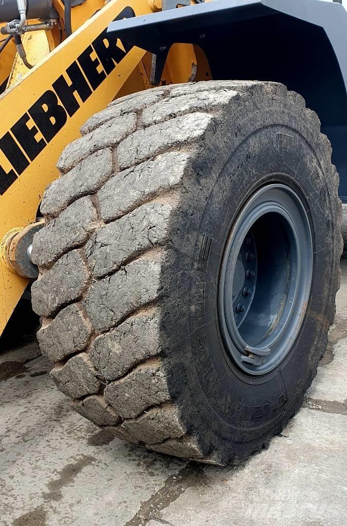 Liebherr L 550 Naudoti ratiniai krautuvai