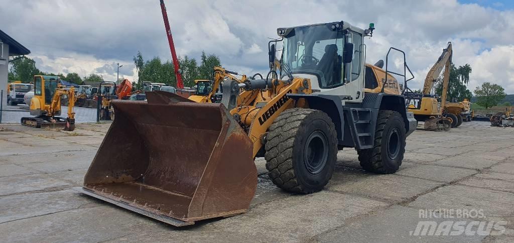 Liebherr L 550 Naudoti ratiniai krautuvai