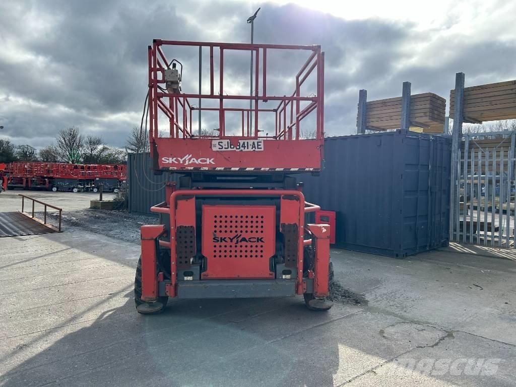 SkyJack SJ 8841 RT Žirkliniai keltuvai