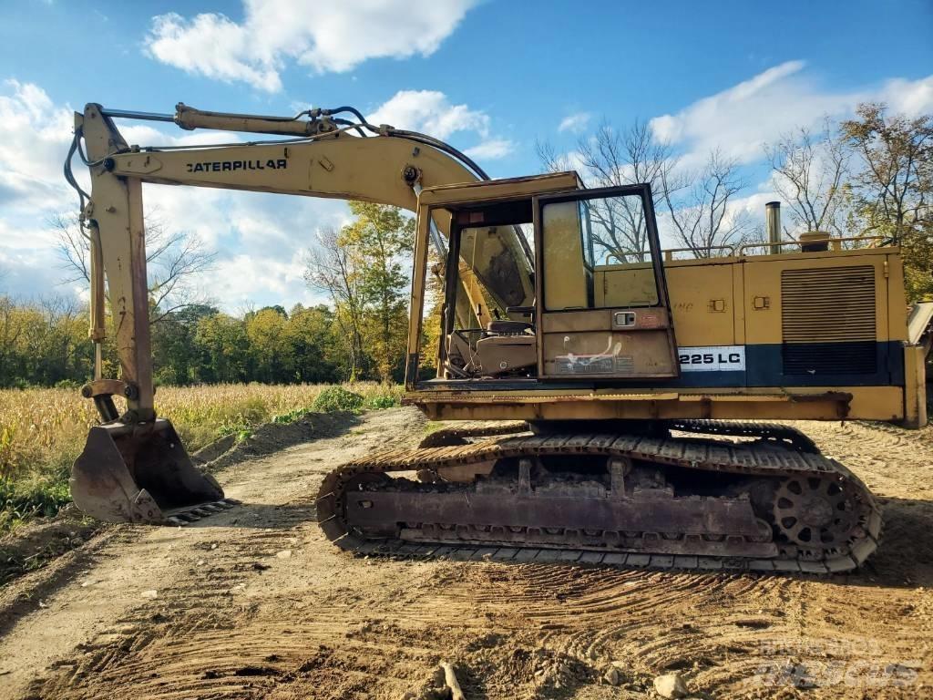 CAT 225 LC Vikšriniai ekskavatoriai
