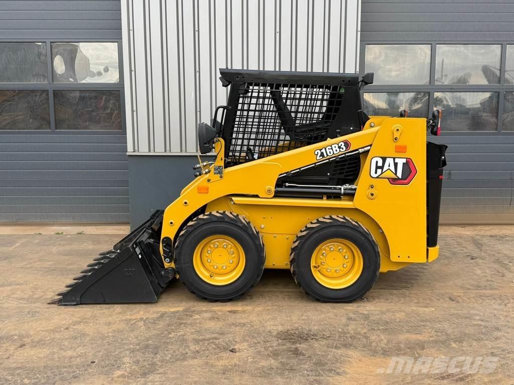 CAT 216B3 Naudoti ratiniai krautuvai