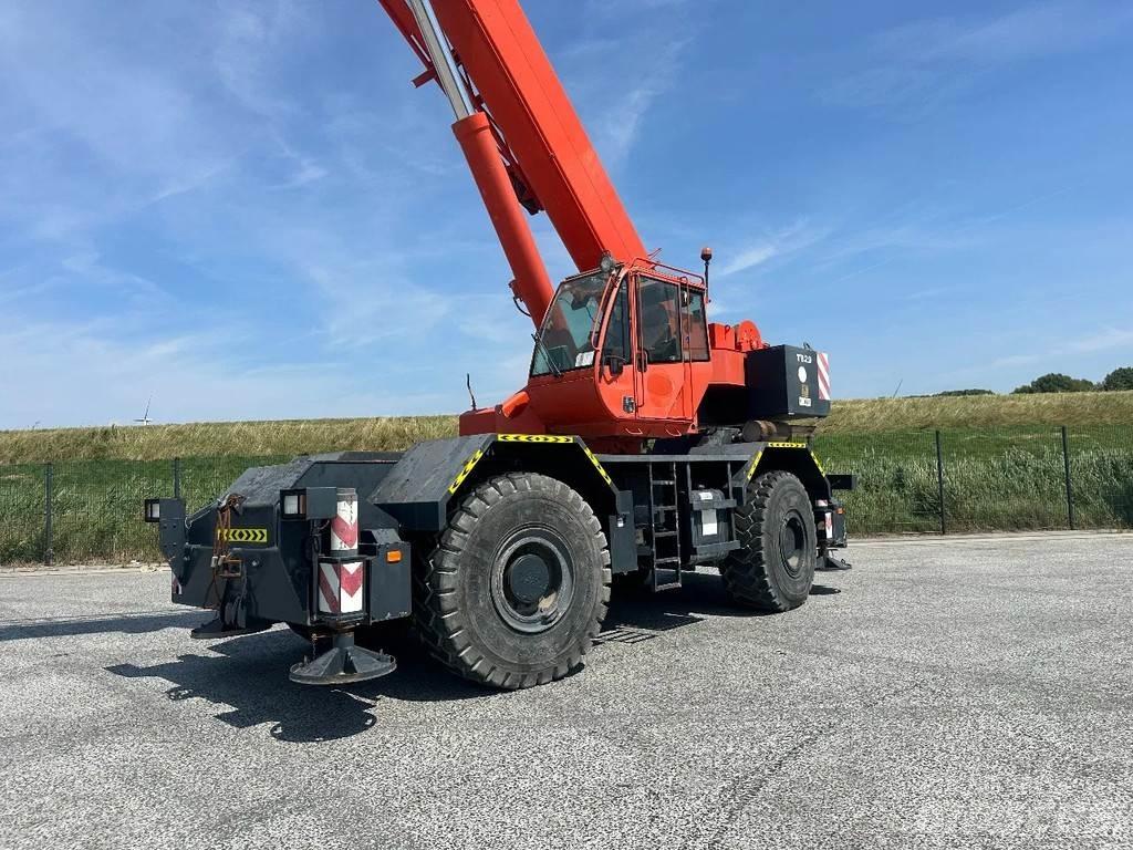 Terex A600 Neapdoroto reljefo kranai