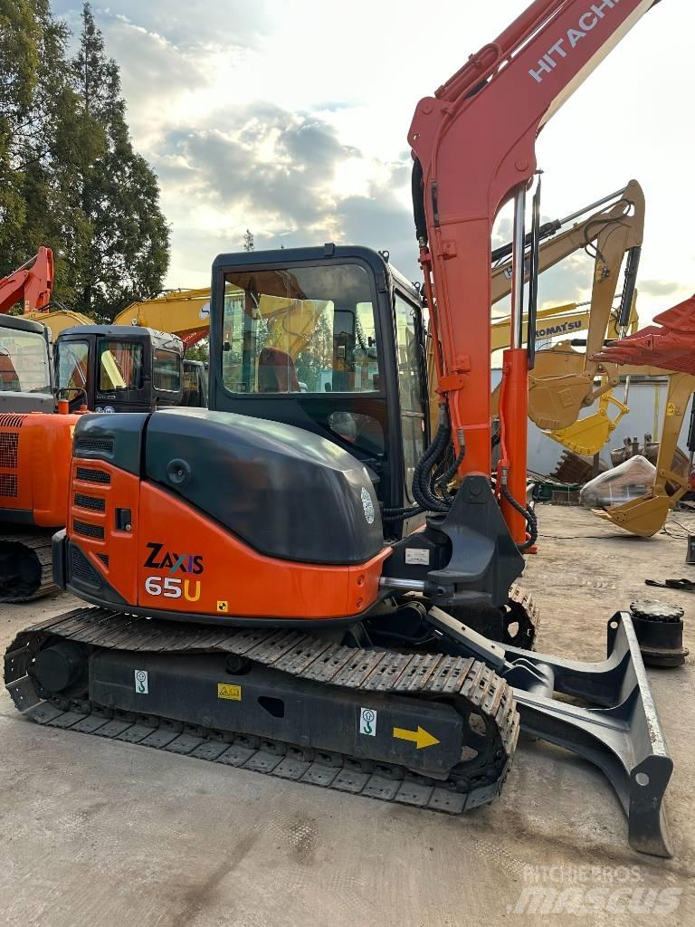 Hitachi ZX 65 Mini ekskavatoriai < 7 t