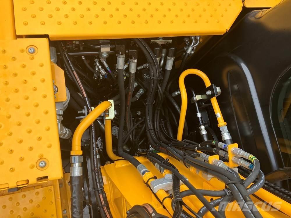 JCB JS145W Ratiniai ekskavatoriai