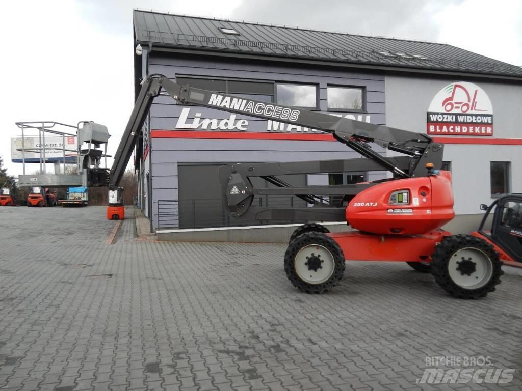 Manitou 200 ATJ Kompaktiškas savaeigis strėlinis keltuvas