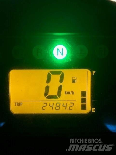 Suzuki LTA 400 F Visureigiai automobiliai