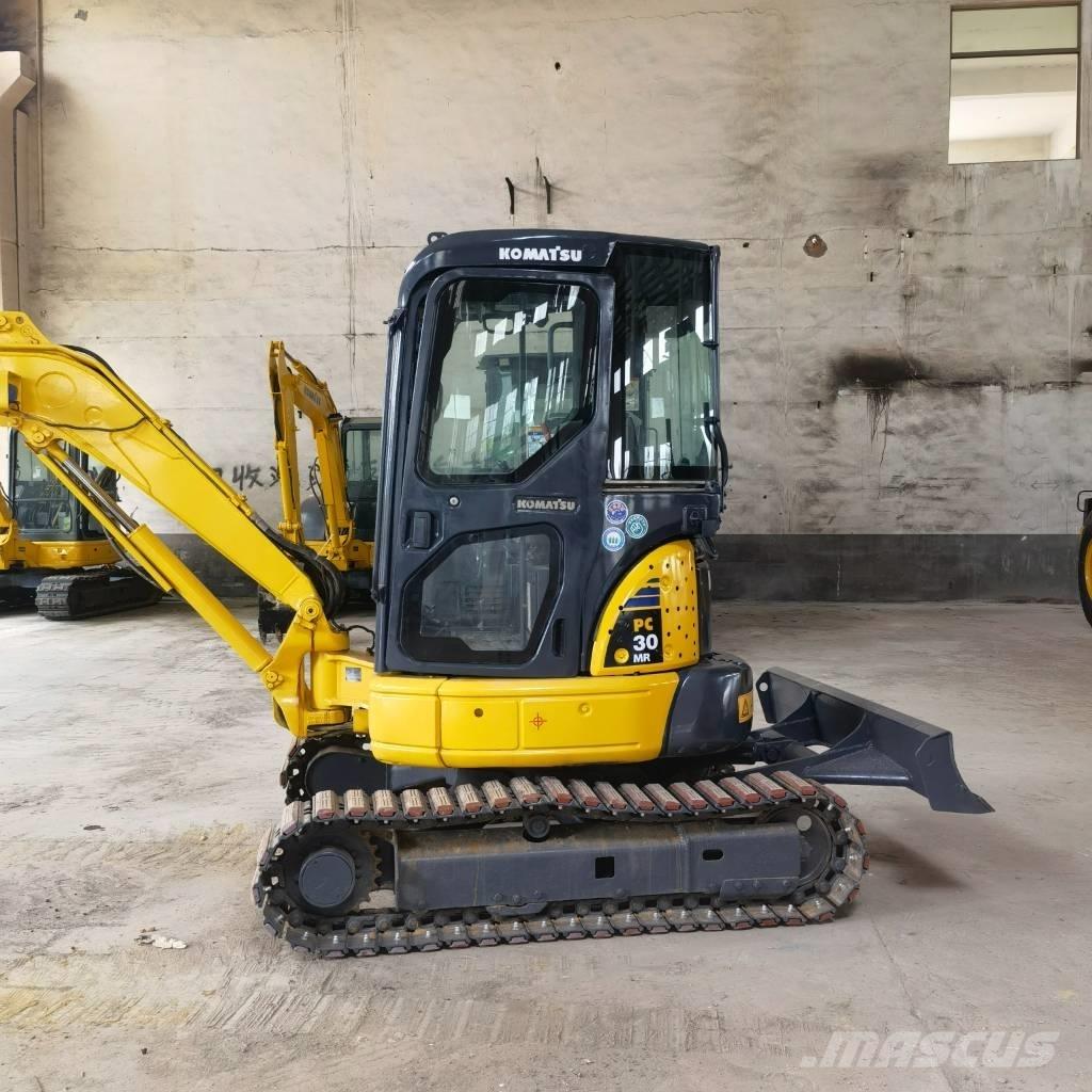 Komatsu PC30 Vikšriniai ekskavatoriai