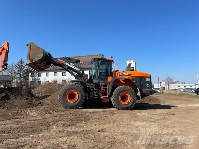 Doosan DL420 Naudoti ratiniai krautuvai