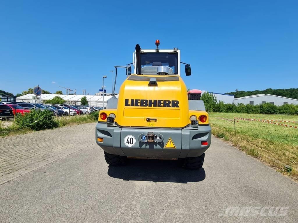 Liebherr L542 Naudoti ratiniai krautuvai
